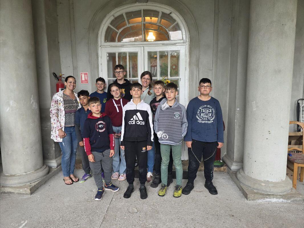 group of teens in Romania for Project Hope for the Children